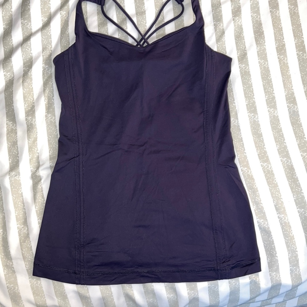 Lululemon tank